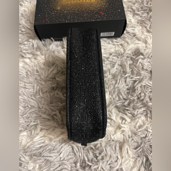 Chanel limited edition pouch - Picture 7 of 11